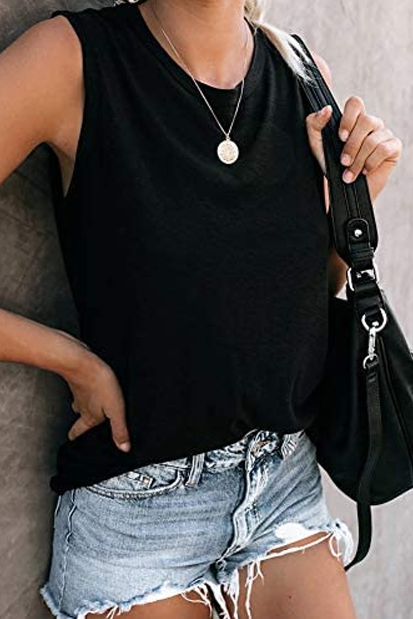 Bingerlily Women's Black Sleeveless Flowy Tank Top